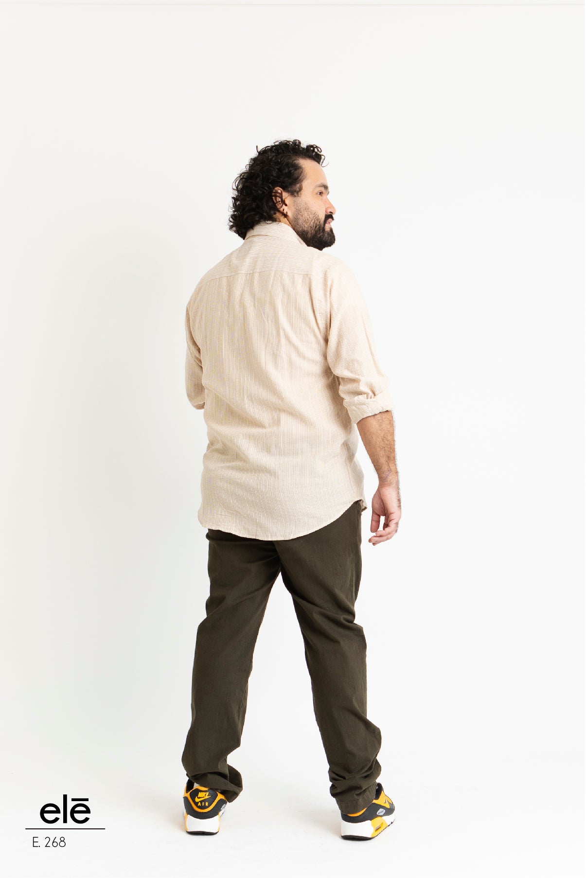CAMISA BEIGE LINEAS BLANCO